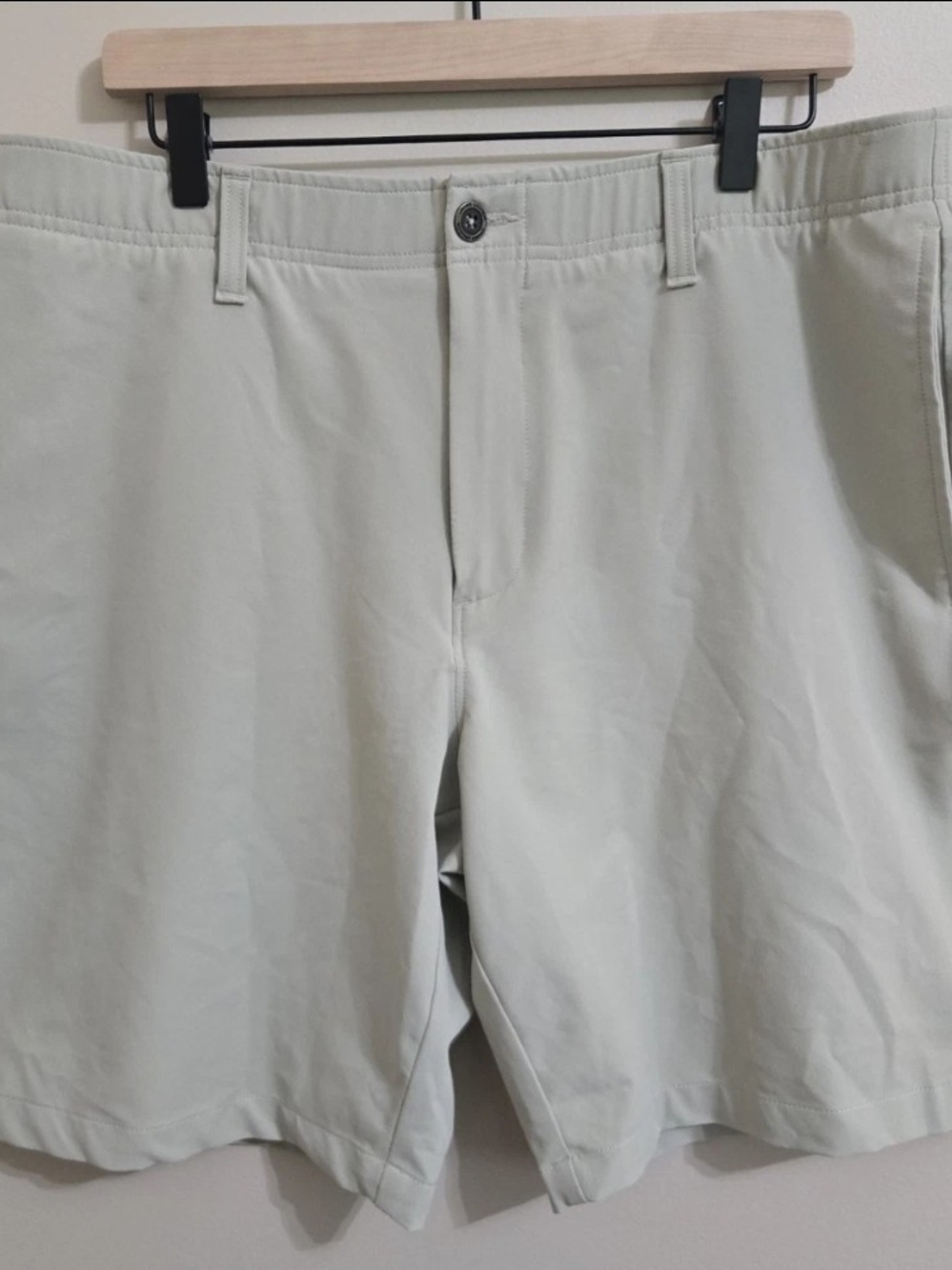 Under Armour Men's Drive 10" Golf Shorts City Khaki Beige Size 38 /96  CM